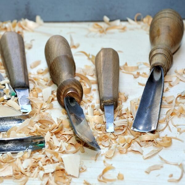 The Top 10 Wood Carving Tools for Beginners and How to Use Them